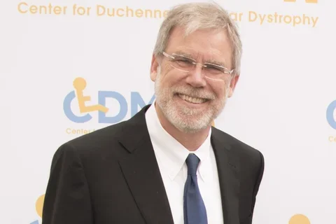 Headshot of Dr. Stanley Nelson