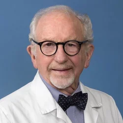 Headshot of Isidro Salusky